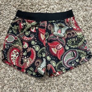 Tachuntfish Paisley Shorts Sz M
